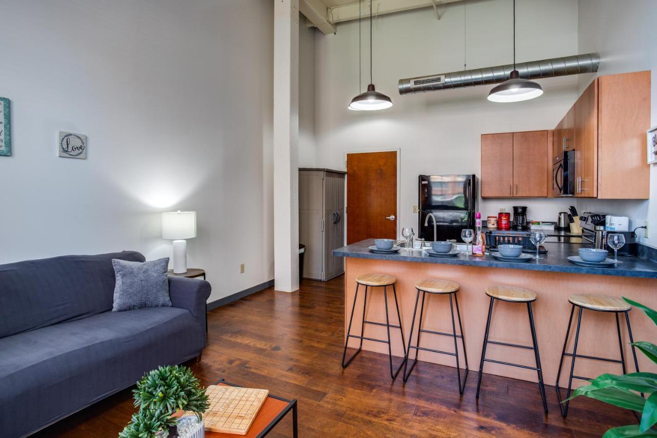 Ny Style Centric Loft With King Bed By Park Ave Apartment Rochester Luaran gambar