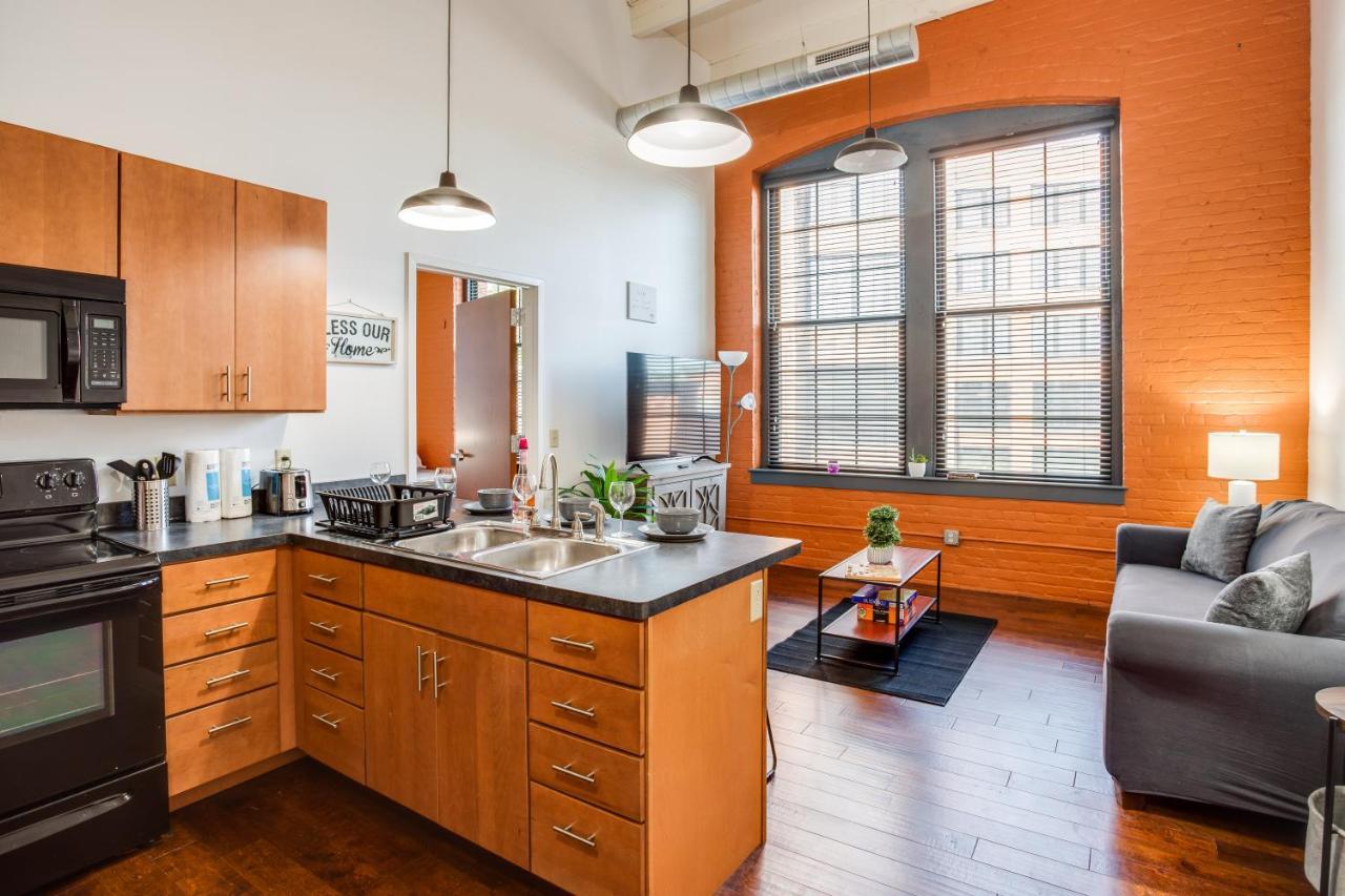 Ny Style Centric Loft With King Bed By Park Ave Apartment Rochester Luaran gambar